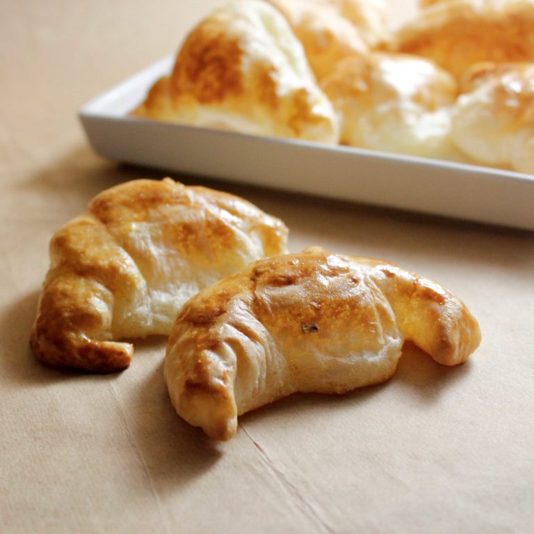 Croissants de yuca, receta saludable de Makeitgrain por Andrea Sambrano