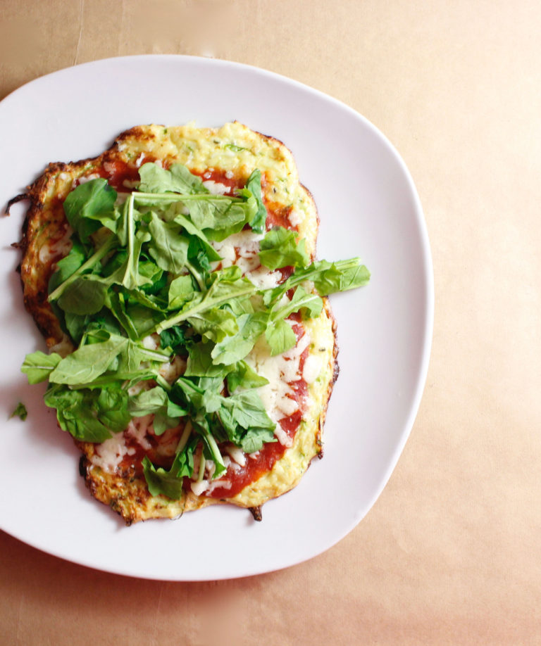 Pizza de Calabacín, receta saludable de Makeitgrain por Andrea Sambrano