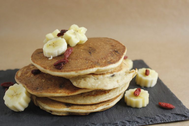 Super Fluffly Pancakes, receta saludable de Makeitgrain por Andrea Sambrano