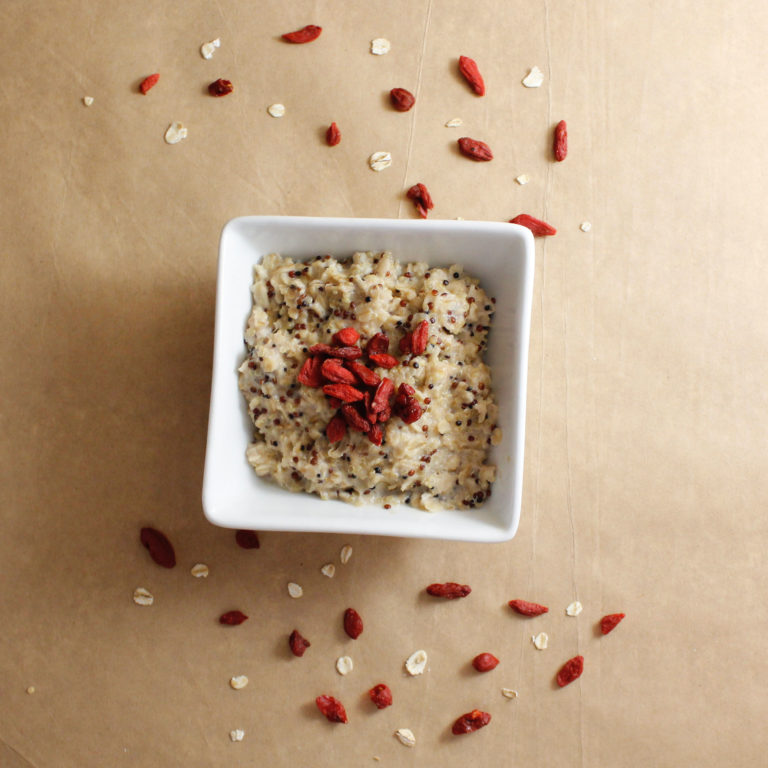 Avena con quinoa, receta saludable de Makeitgrain por Andrea Sambrano