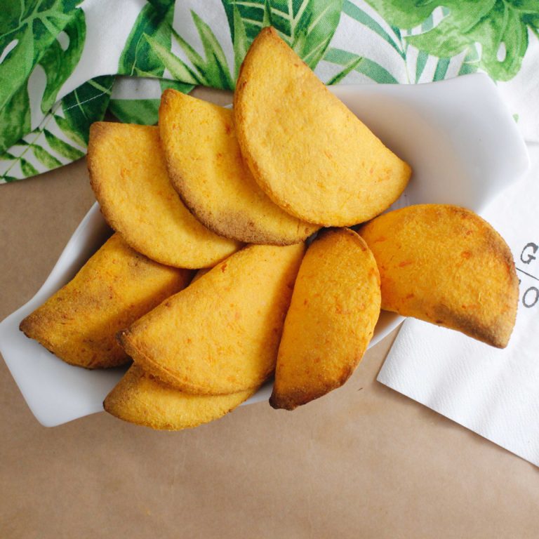 Empanadas de Batata, receta saludable de Makeitgrain por Andrea Sambrano