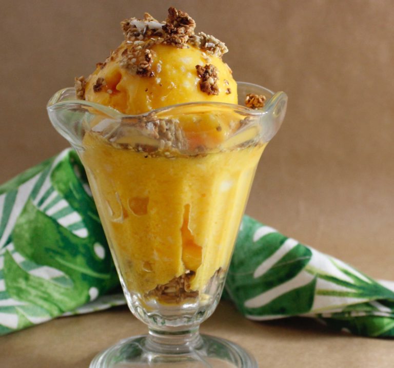 Mango Sorbet, receta saludable de Makeitgrain por Andrea Sambrano