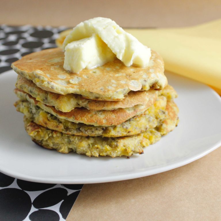 Cachapas de plátano, receta saludable de Makeitgrain por Andrea Sambrano