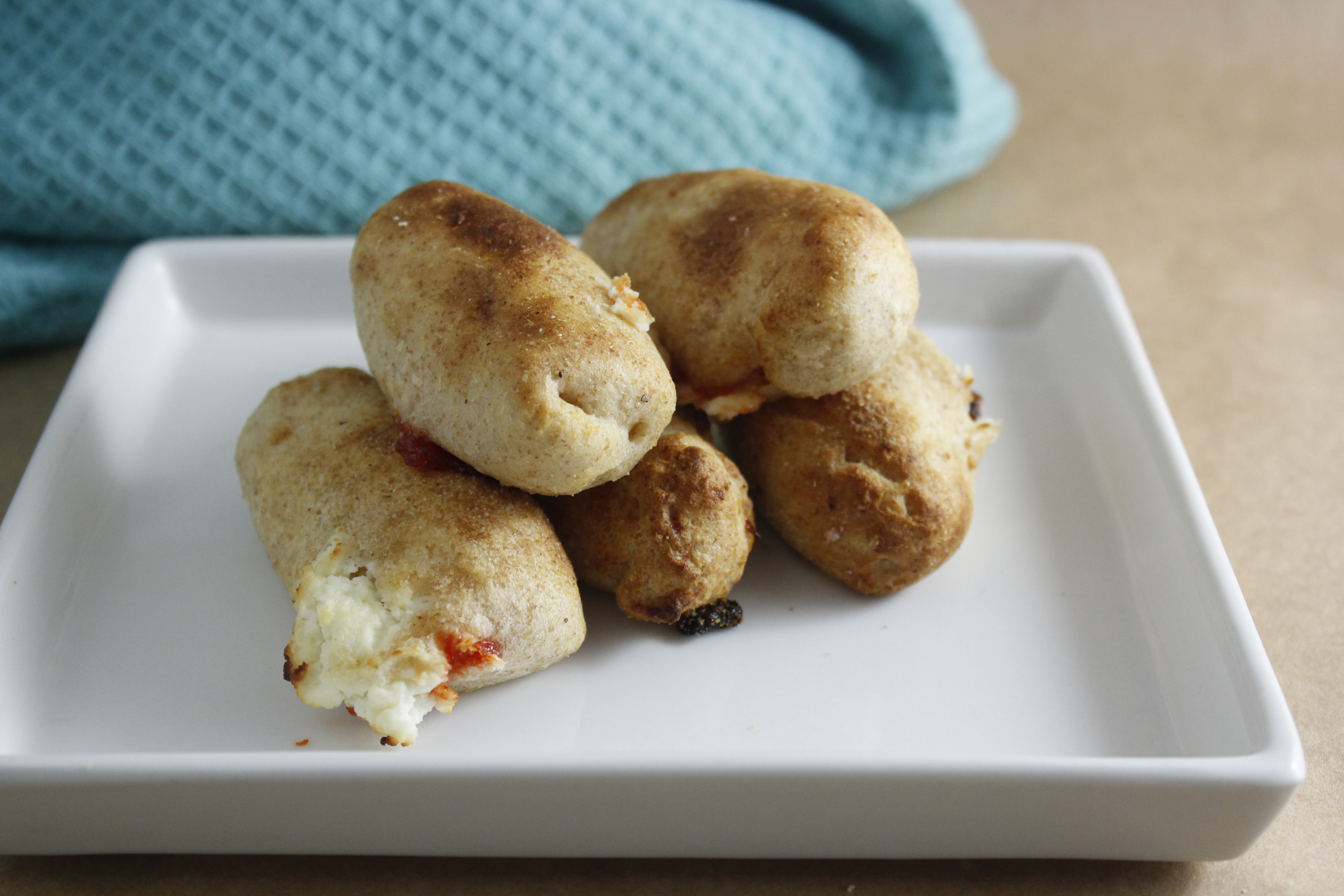 Tequeños de Yuca, receta saludable de Makeitgrain por Andrea Sambrano