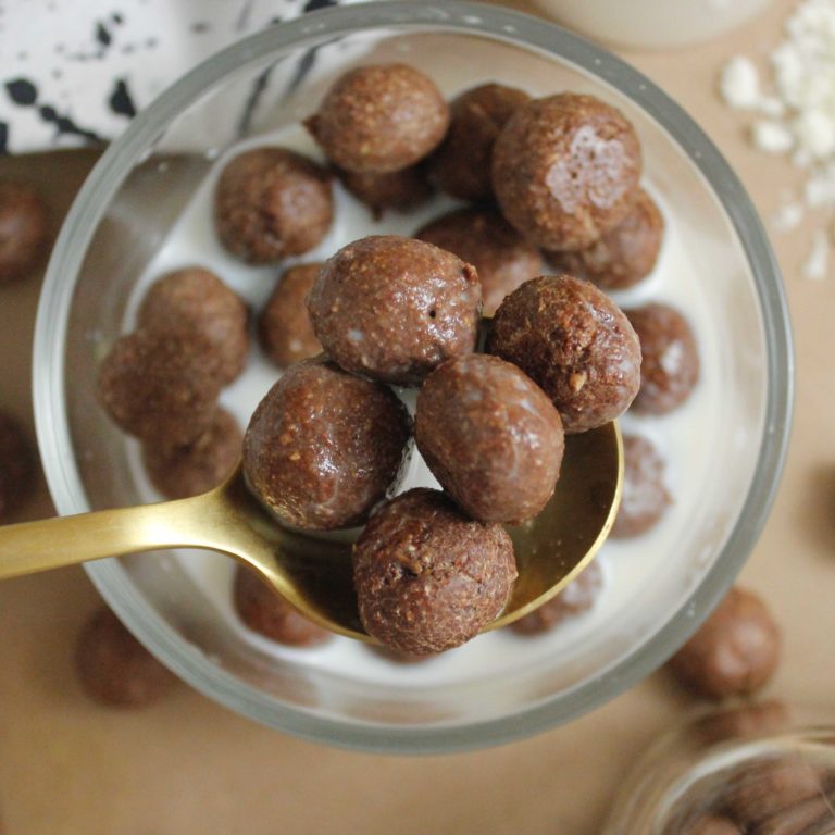 Protein Crunch Cereal, receta saludable de Makeitgrain por Andrea Sambrano