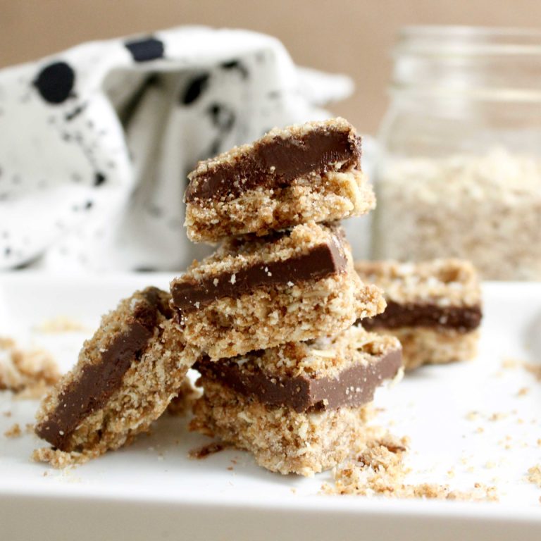 Fudgy Chocolate Chunkies, receta saludable de Makeitgrain por Andrea Sambrano