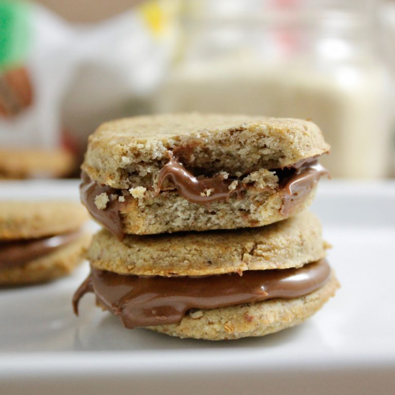Alfajores Nutritivos, receta saludable de Makeitgrain por Andrea Sambrano