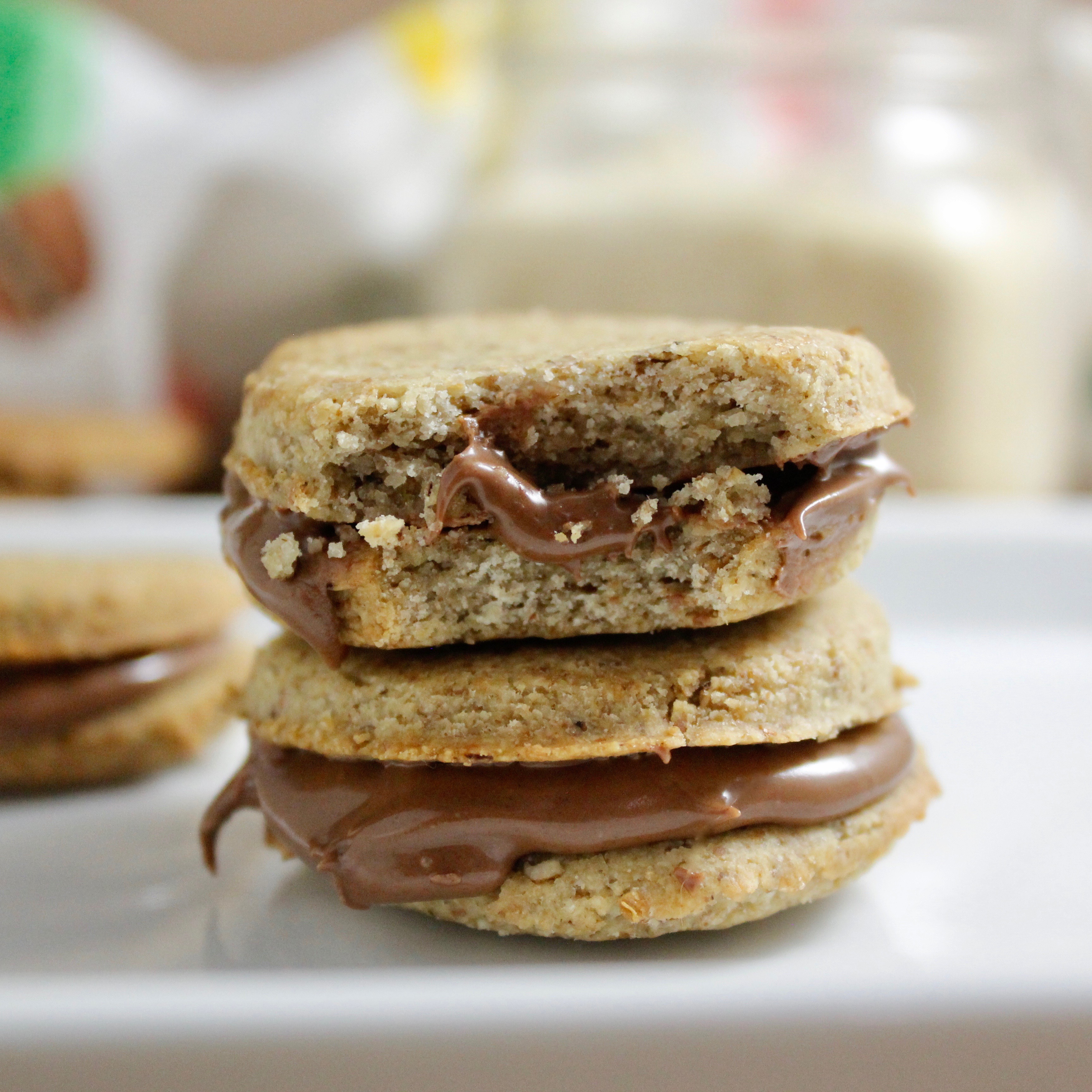 Alfajores Nutritivos, receta saludable de Makeitgrain por Andrea Sambrano
