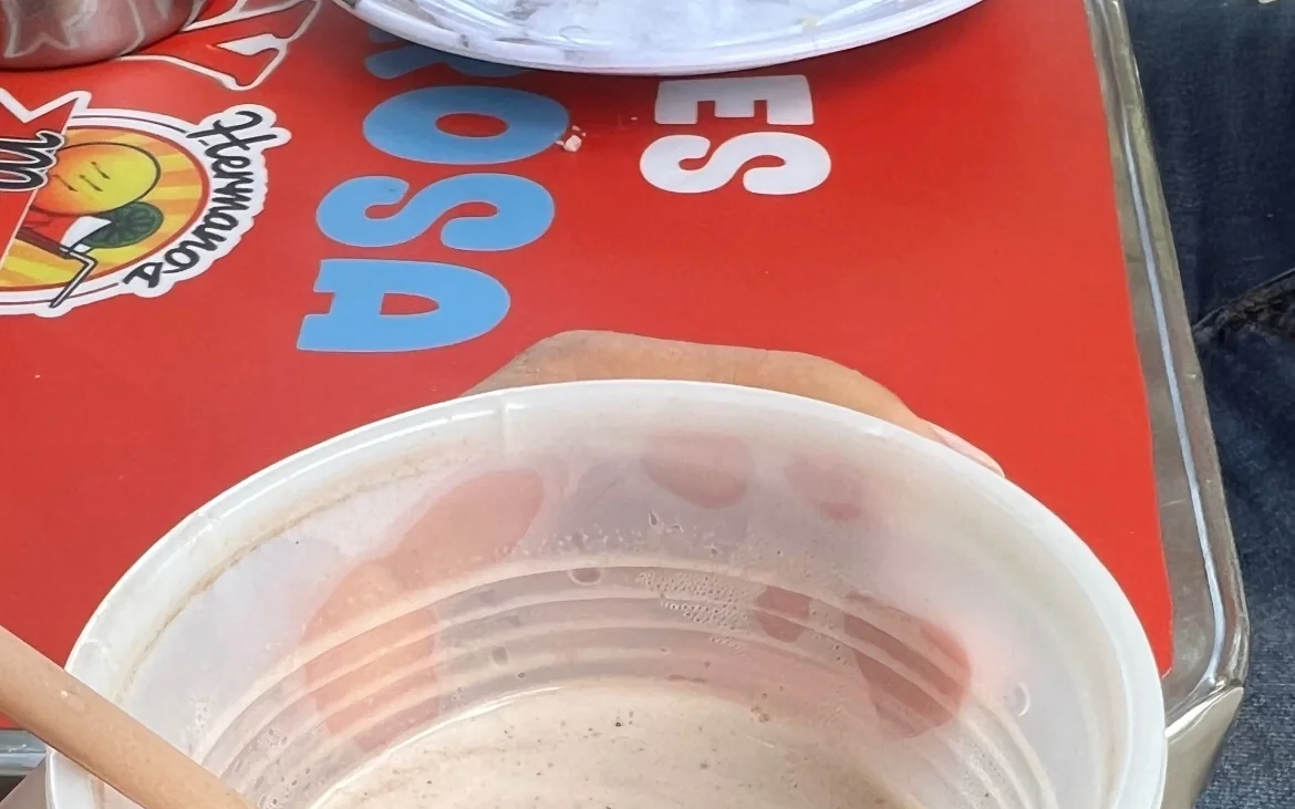 Batido de toddy de moya compartido en la playa — Makeitgrain por Andrea Sambrano